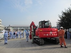 川崎イメージ 市内一の大型アーム車