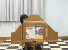 紙芝居は大人もワクワク