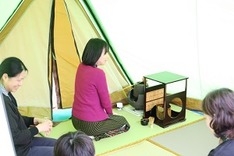 テント茶室 風炉でお点前
