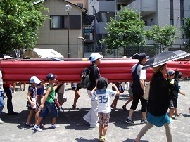 安全教室が終了、さあ川へ!